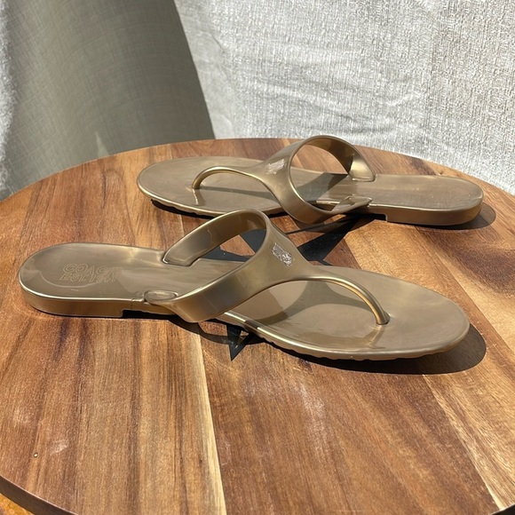 Coach Women’s Metallic Gold Poppy Collection Sandal Size 10 - Picture 6 of 9